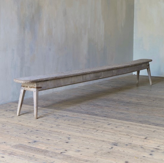 an 18th century English bench