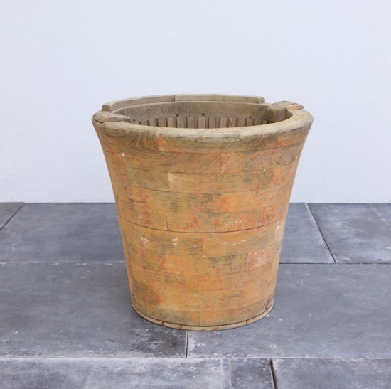 A wooden 'brick' tub